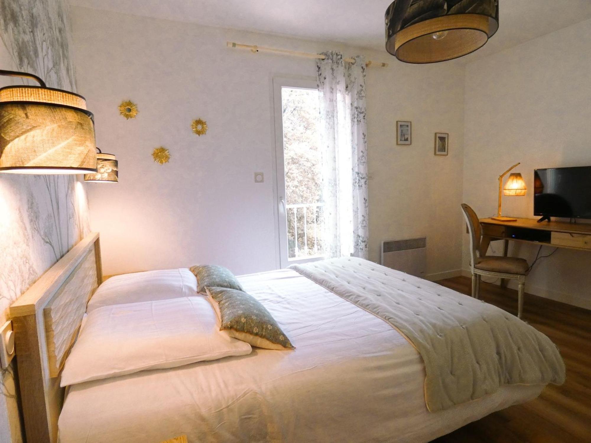 Chambre D'Hote L'Oree Des Buis Vouille  Luaran gambar