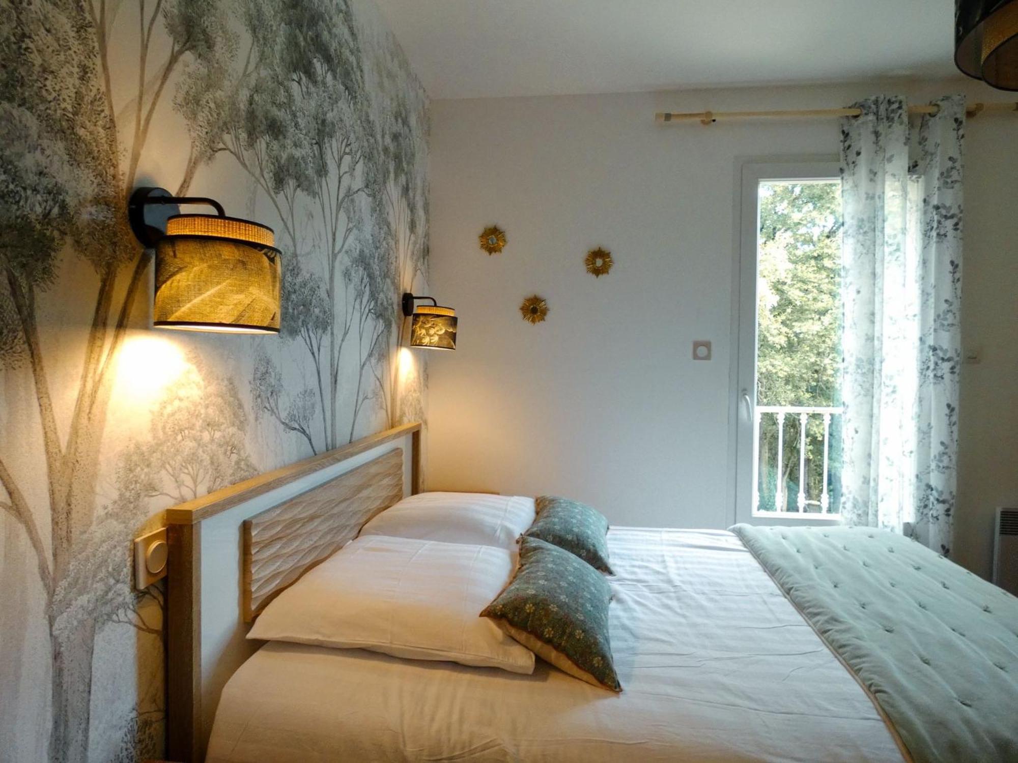 Chambre D'Hote L'Oree Des Buis Vouille  Luaran gambar